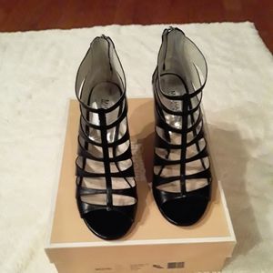 Michael Kors Mavis open to booties.